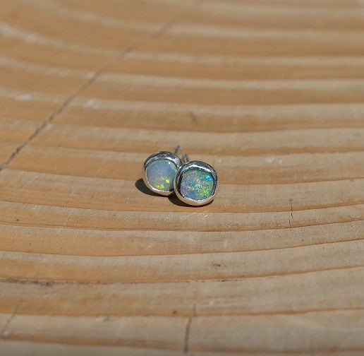 4mm silver opal earstuds