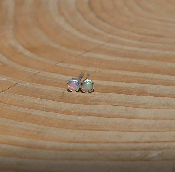 3mm silver earstuds