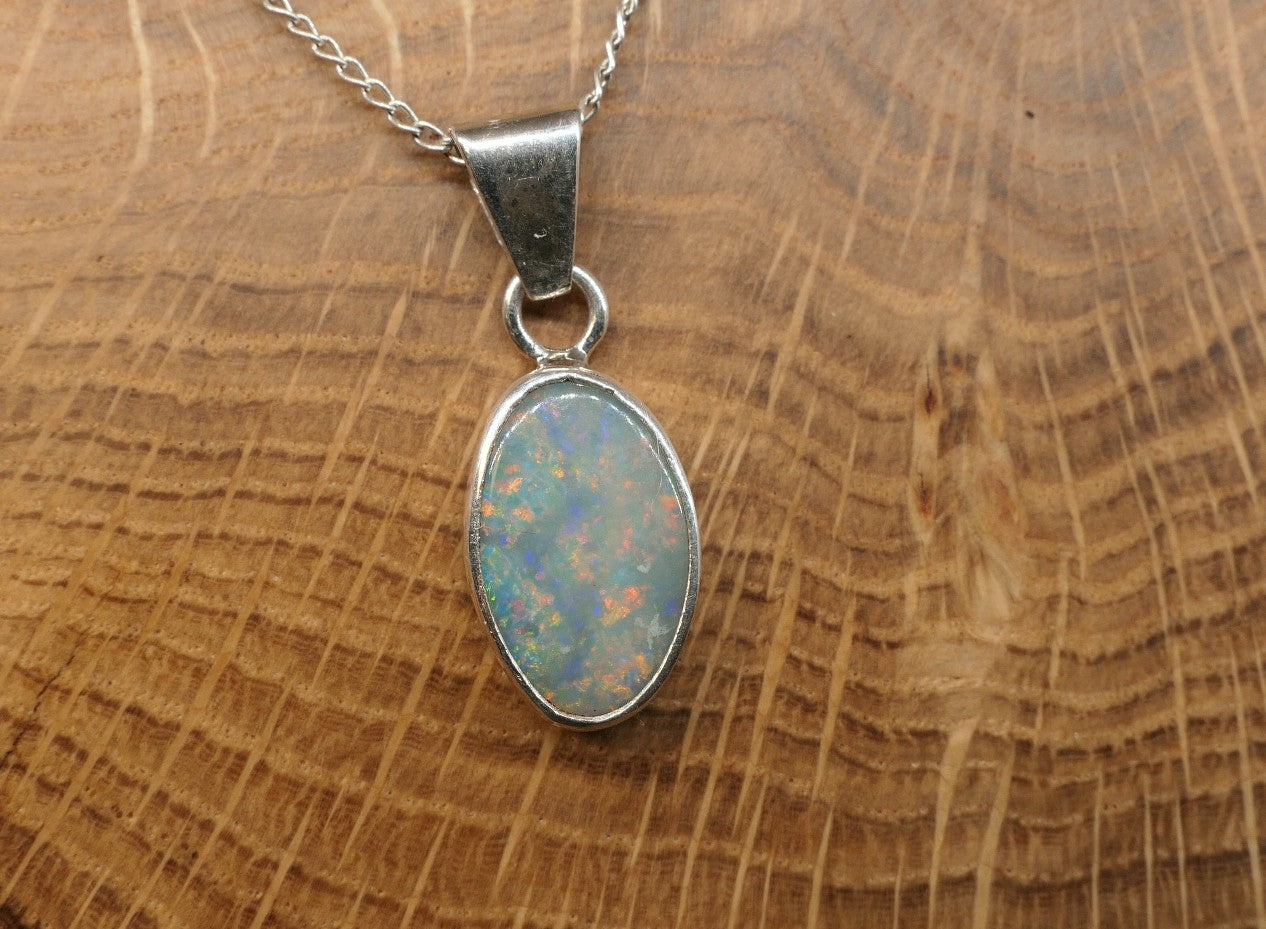 Silver Mintubi opal pendant
