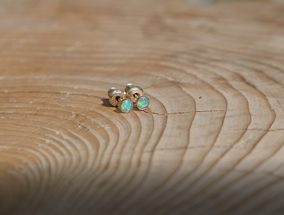 4mm 14k gold earstuds