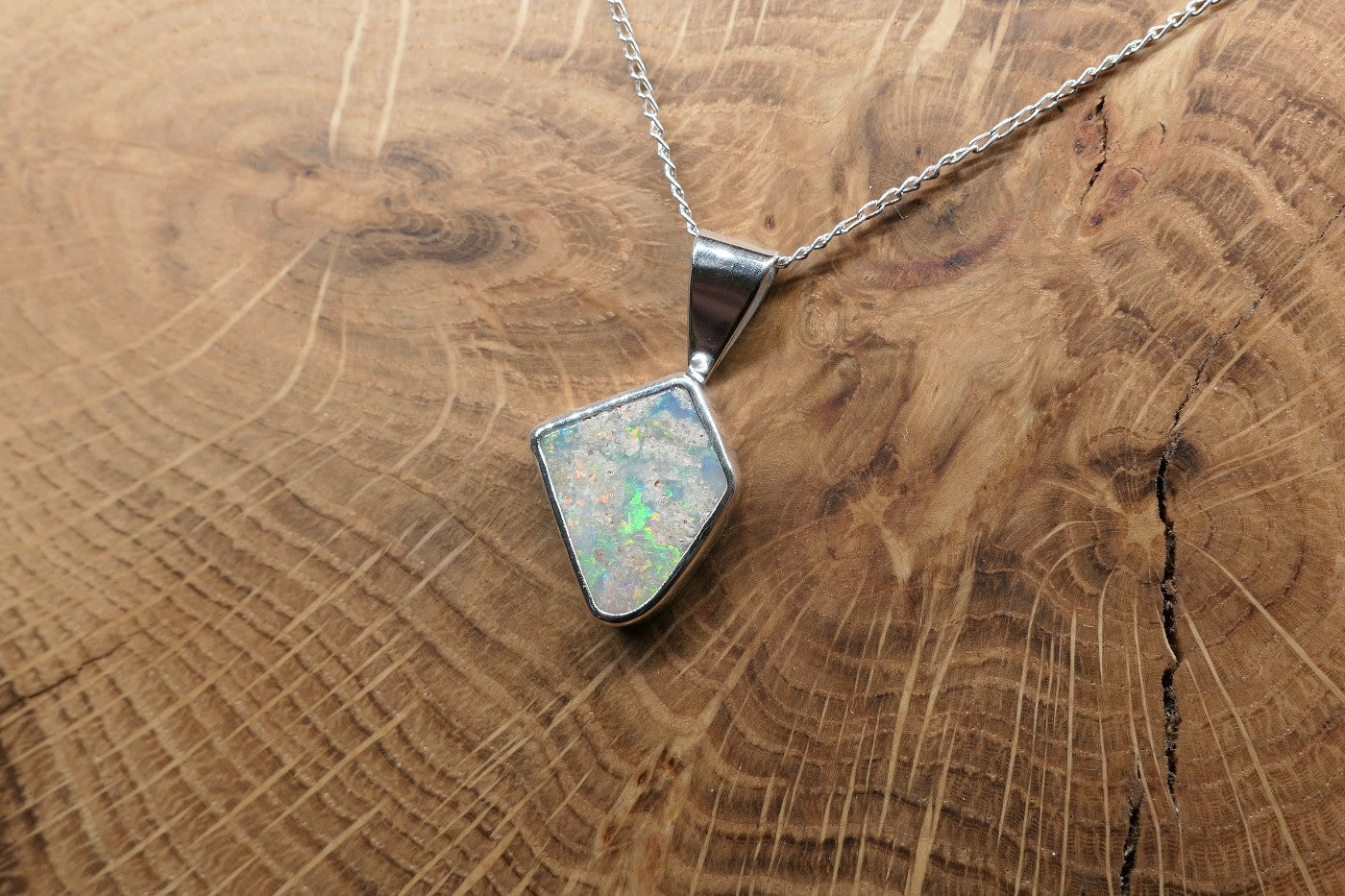 Silver Coober Pedy opal pendant