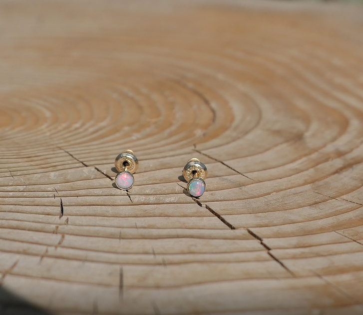 3mm 14k gold earstuds