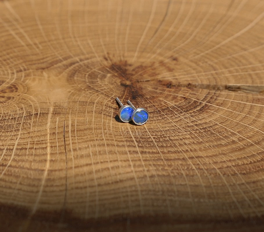 4mm silver solid opal earstuds