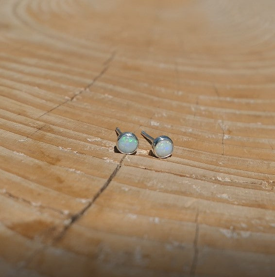 4mm silver earstuds