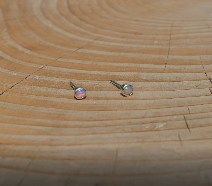 3mm silver earstuds