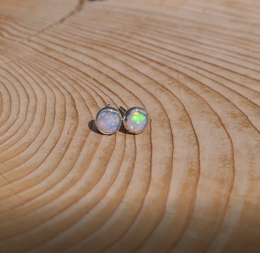 5mm silver opal earstuds