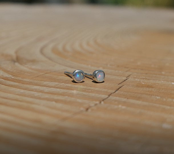 3mm silver earstuds