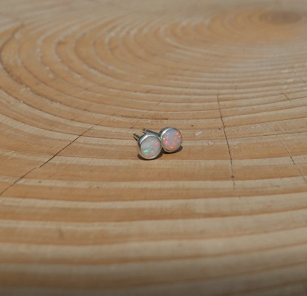 4mm opal earstuds