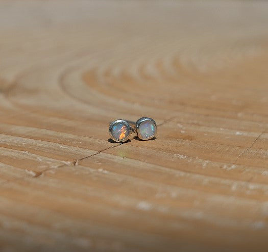 3mm silver earstuds