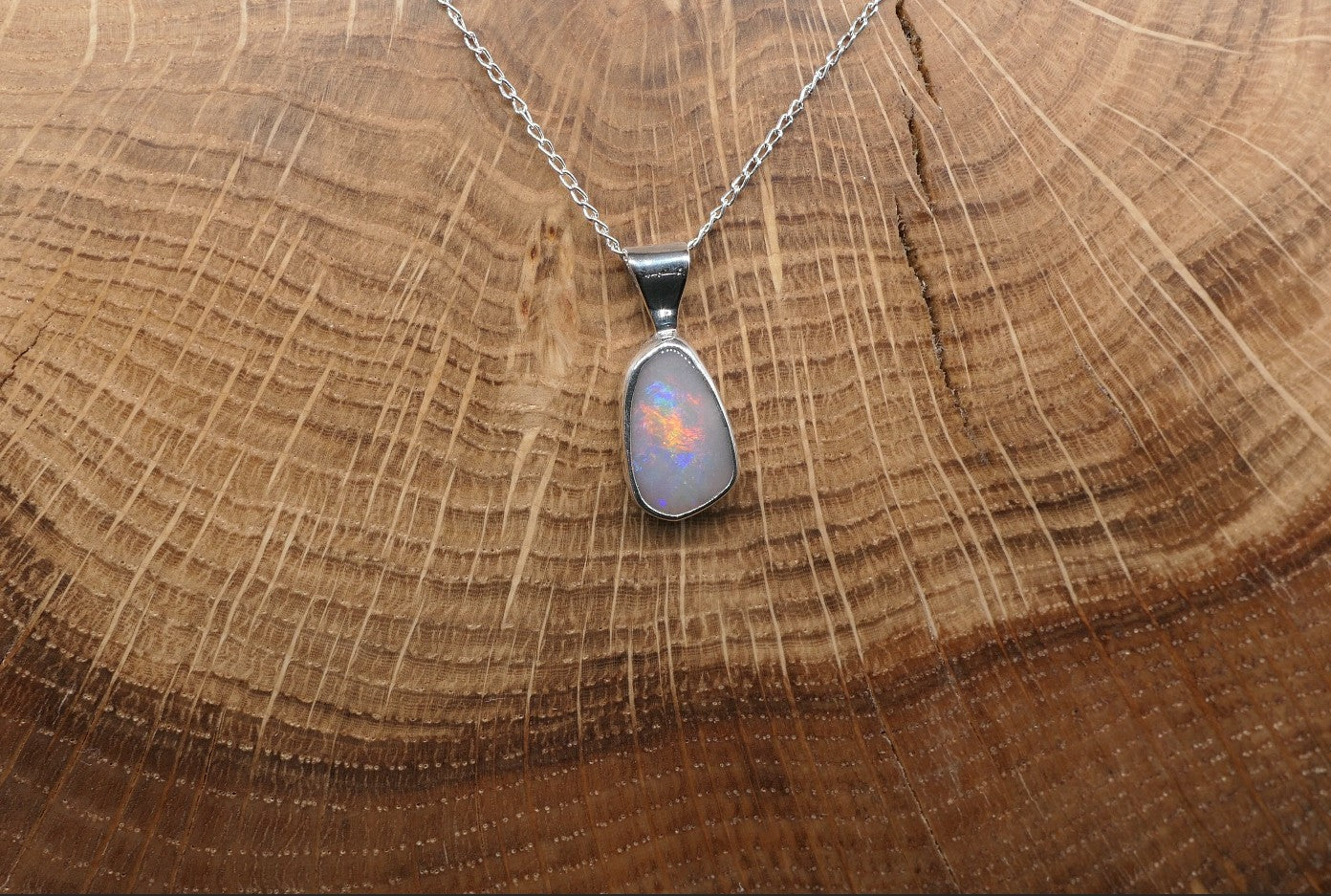 Silver Mintubi opal pendant