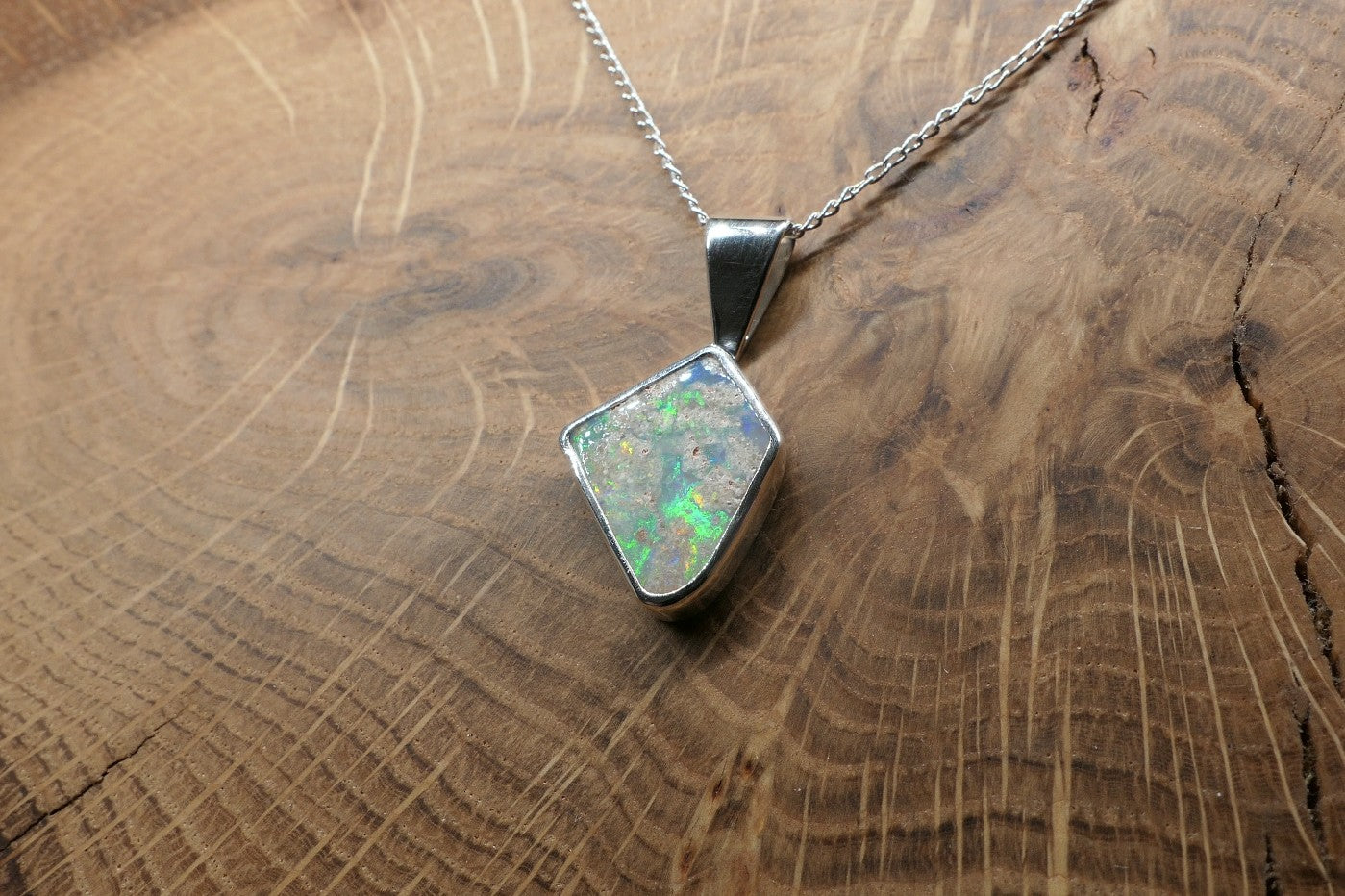 Silver Coober Pedy opal pendant