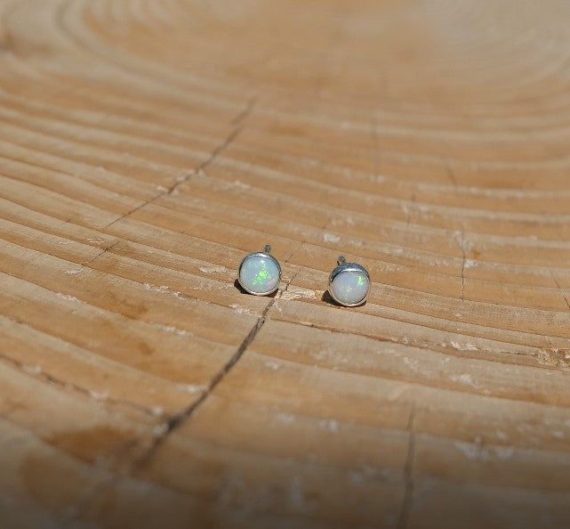 4mm silver earstuds