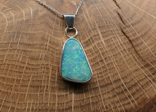 Coober Pedy opal pendant