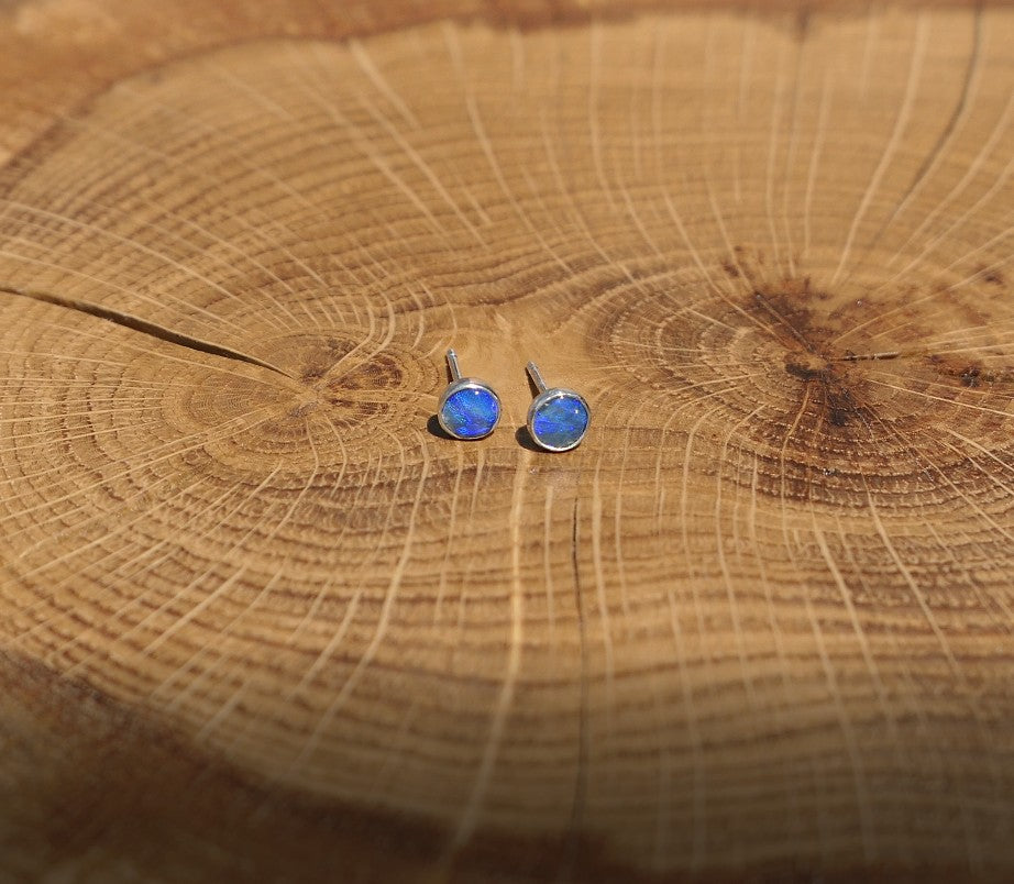 4mm silver solid opal earstuds