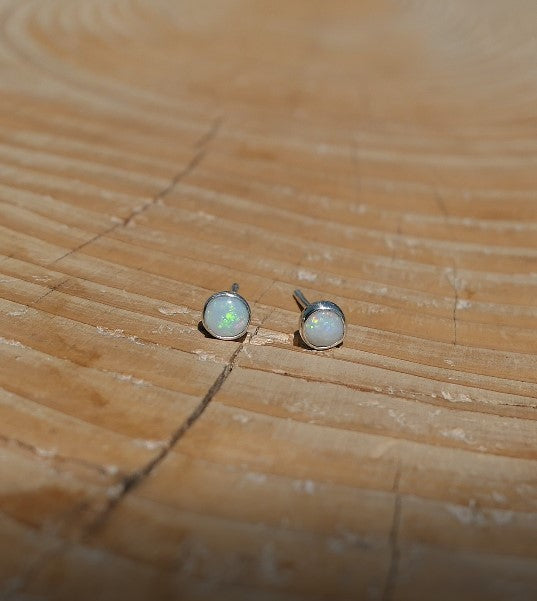 4mm silver earstuds