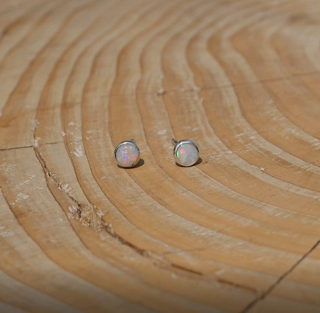 4mm opal earstuds