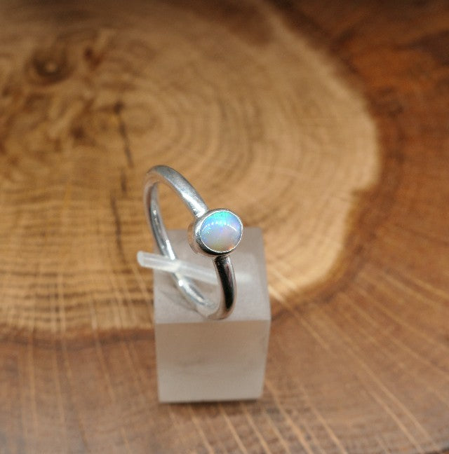 Silver Opal ring size Q / 8.25