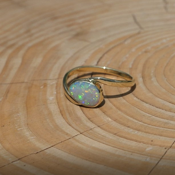 18k gold opal ring