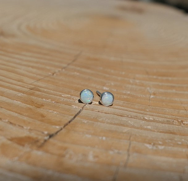 4mm silver earstuds