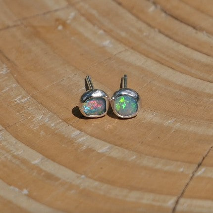 4mm silver opal earstuds