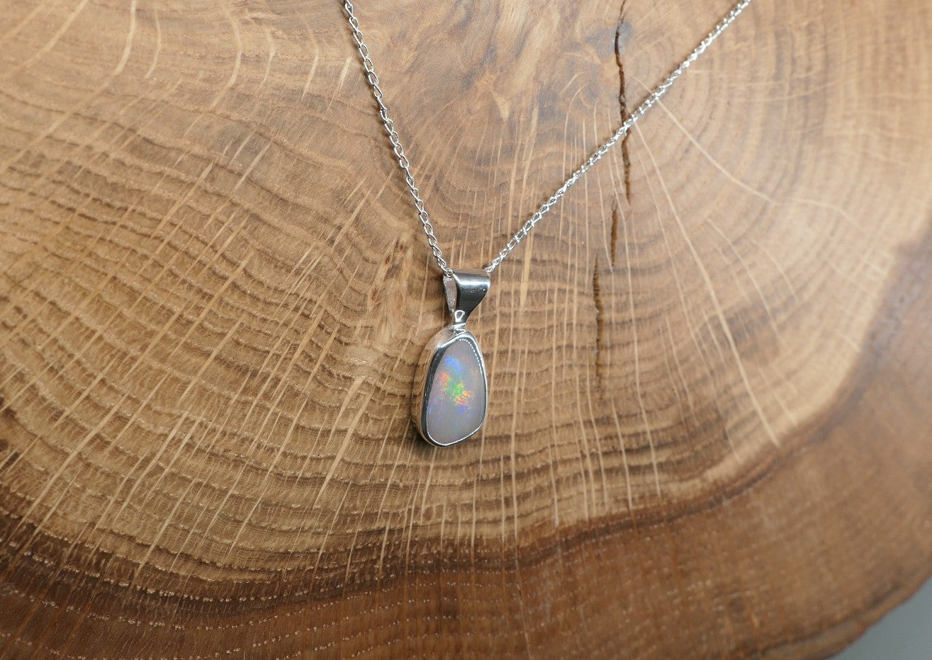 Silver Mintubi opal pendant