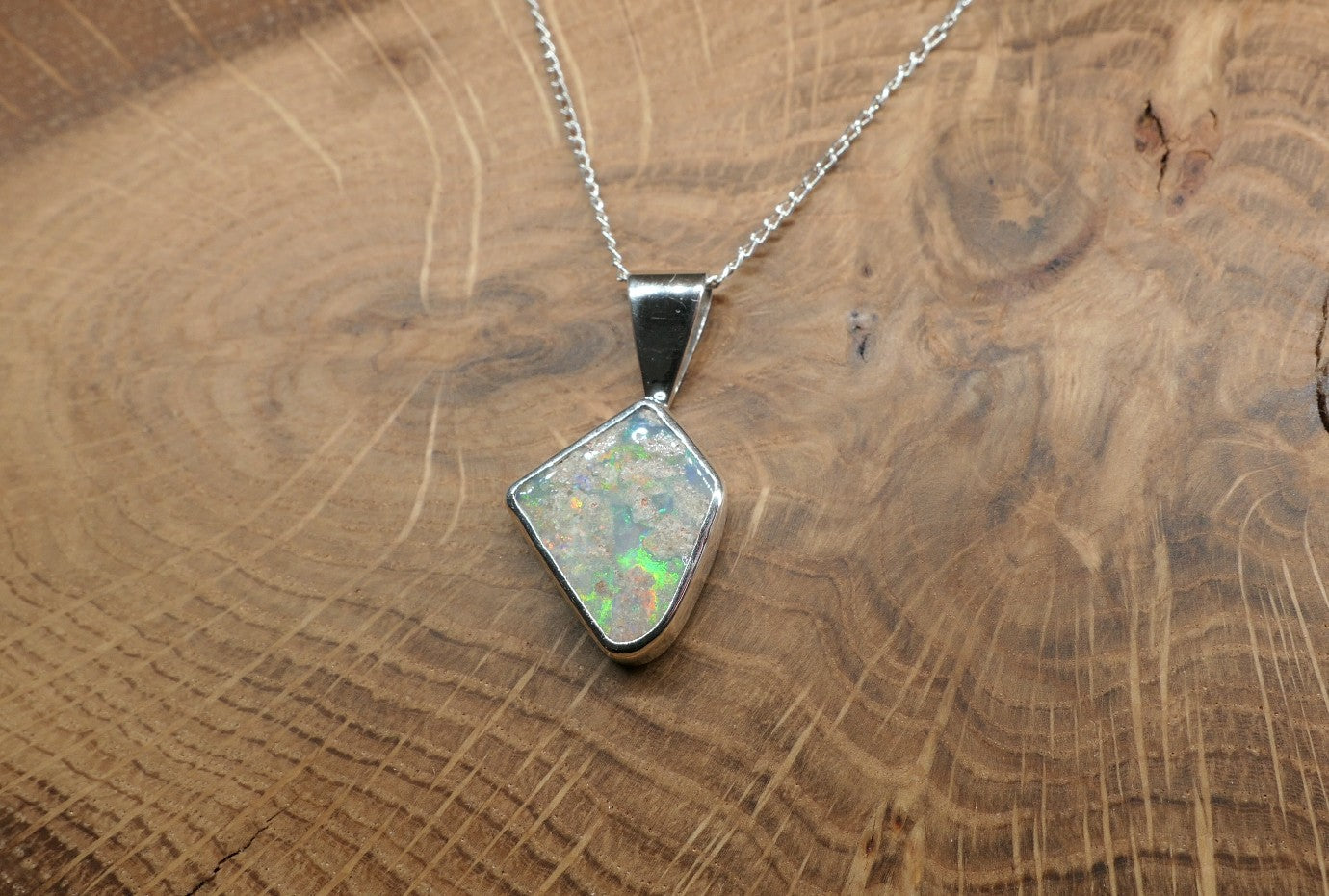 Silver Coober Pedy opal pendant