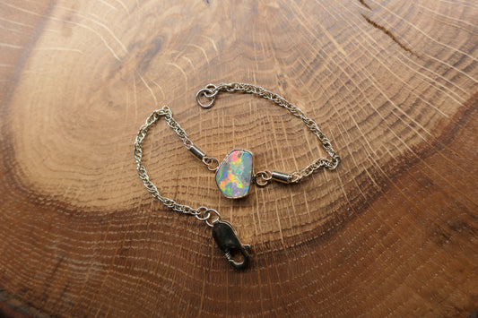 9k gold opal bracelet with a Lightning Ridge doublet opal