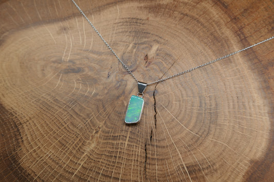 Silver Mintubi opal pendant