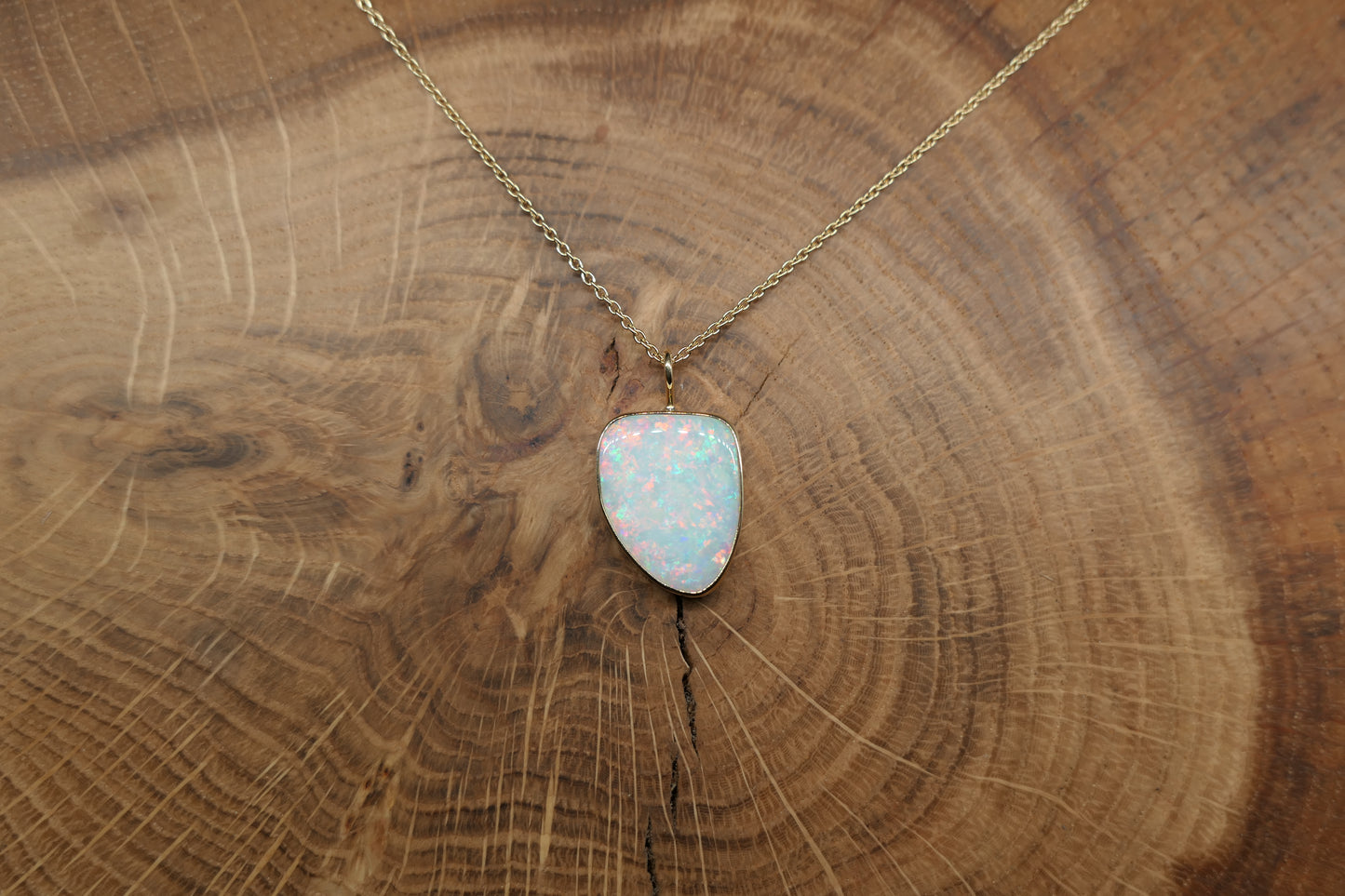 18k gold opal pendant