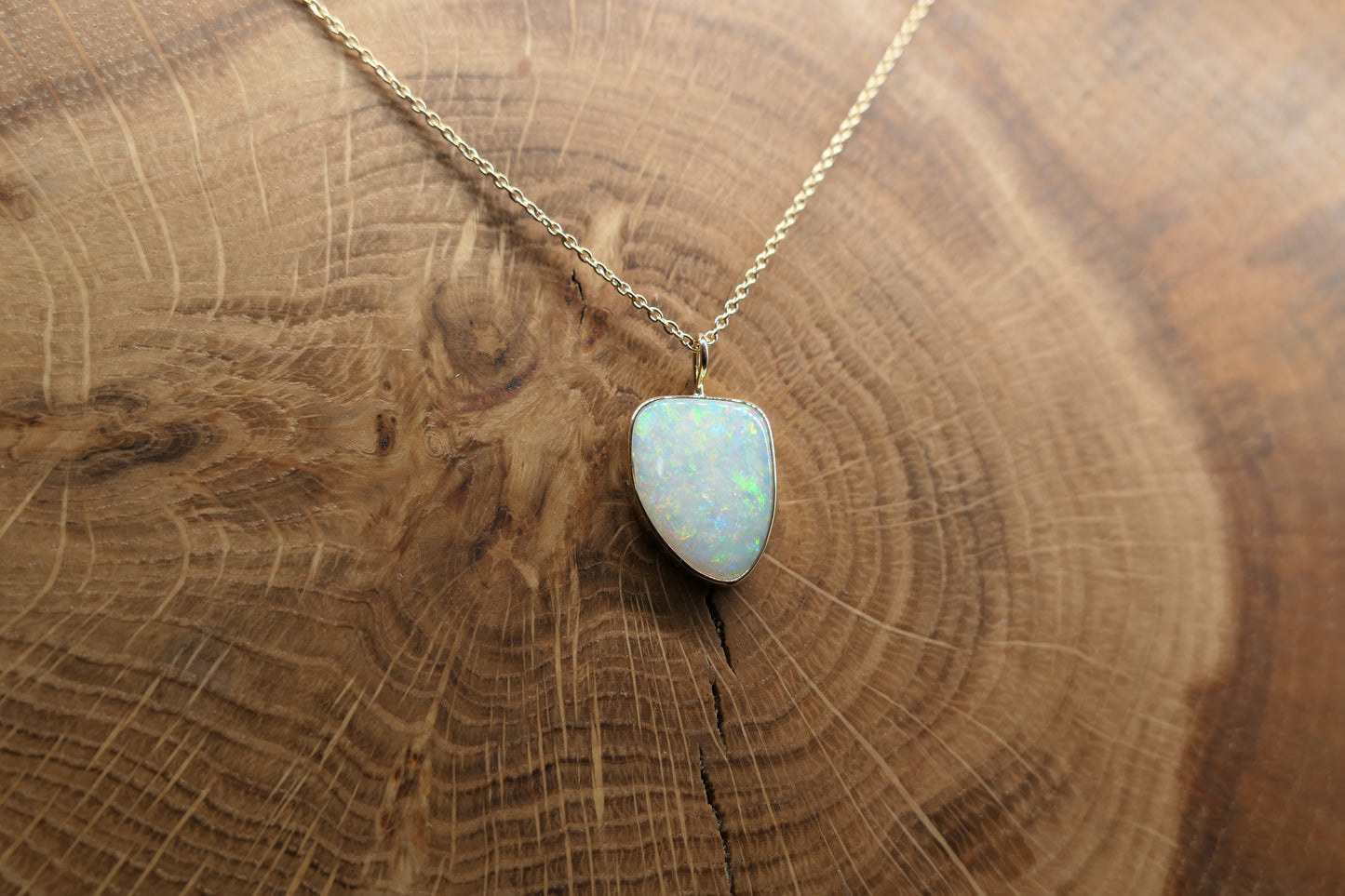 18k gold opal pendant