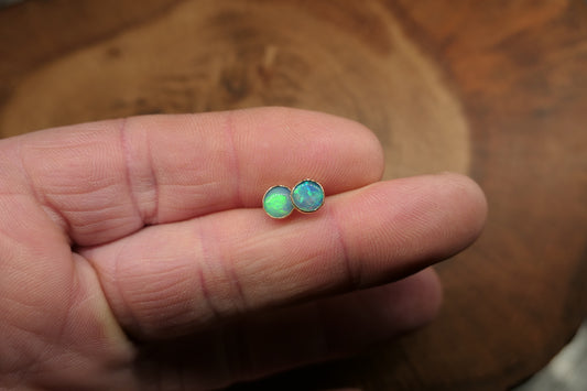 6mm 18k gold earstuds