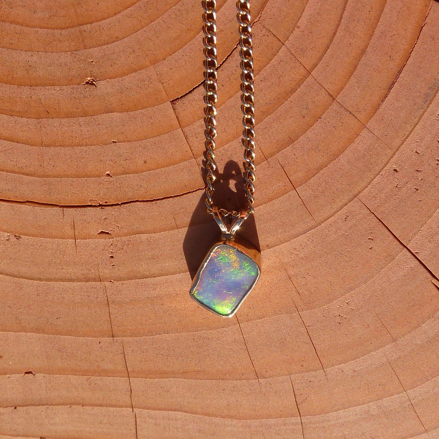 9k gold opal pendant