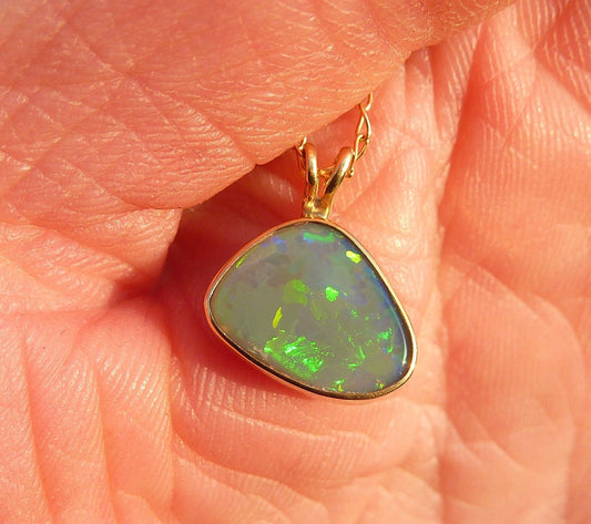 18k gold solid opal pendant