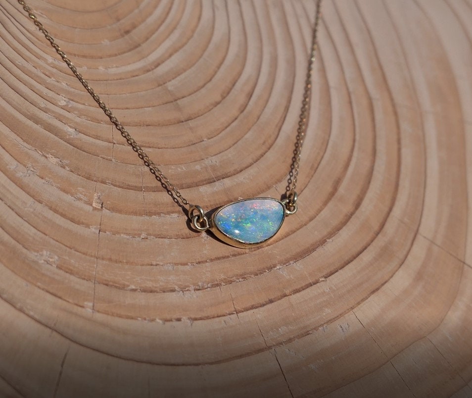 18k gold opal doublet pendant