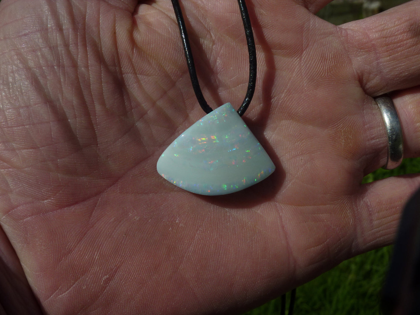 Opalised shell doublet pendant