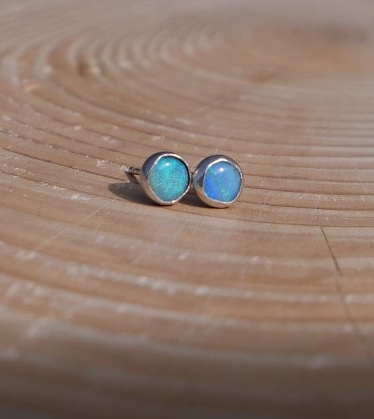 5mm silver opal ear studs