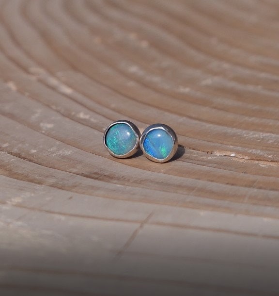 5mm silver opal ear studs