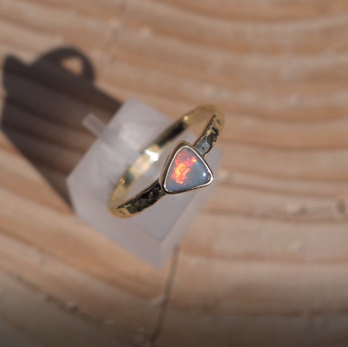 18k gold opal ring