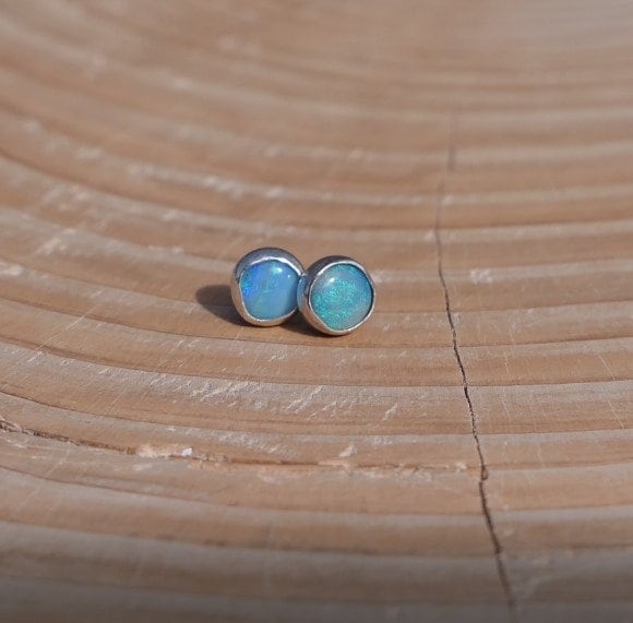 5mm silver opal ear studs