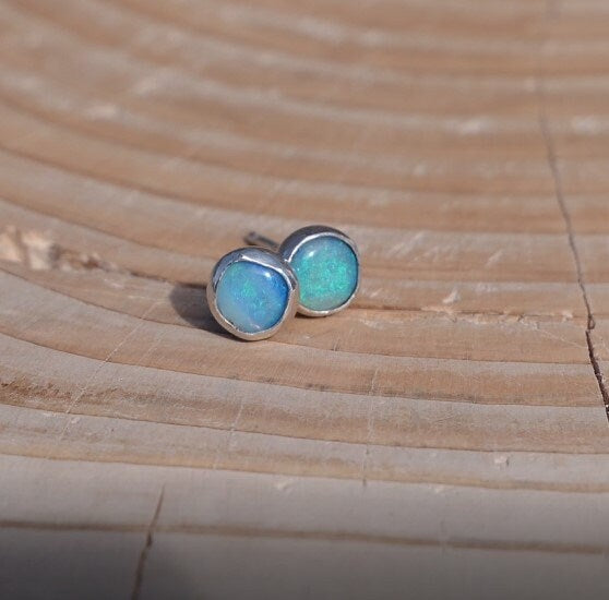 5mm silver opal ear studs