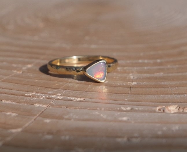 18k gold opal ring