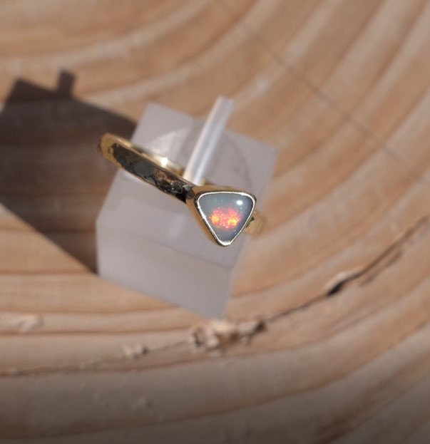 18k gold opal ring