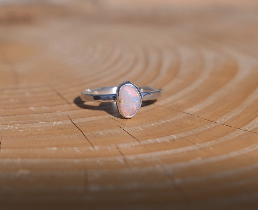 Size H Silver opal ring